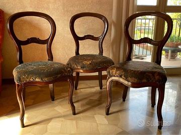 Tre sedie in noce