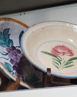 Antichi piatti in maiolica
