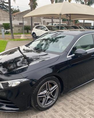 MERCEDES-BENZ A 220 d Automatic Premium