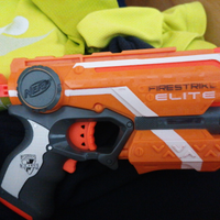 Nerf pistola firestrike
