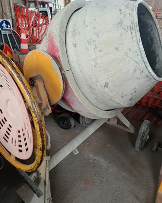 betoniera da 250 litri 