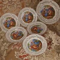 5 piattini in porcellana da frutta più uno grande