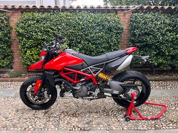 Hypermotard 950