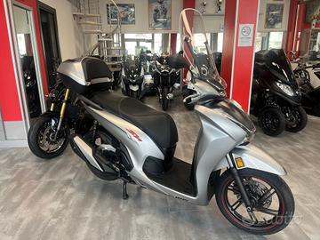 Honda SH 350 SPORT