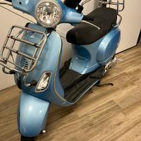 Vespa 125LX