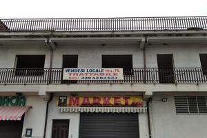 Locale commerciale alla Scaffa