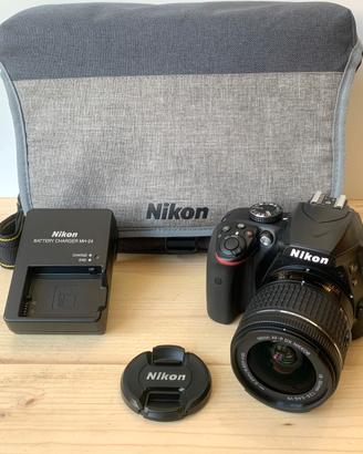 Fotocamera reflex Nikon D3400 200 scatti