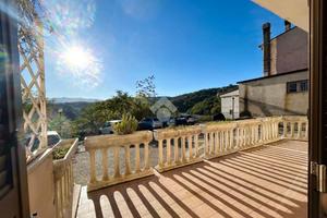 3 LOCALI A DIPIGNANO