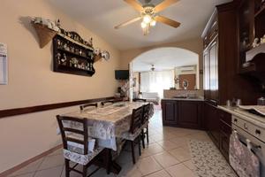 VILLA A SCHIERA A ASOLA