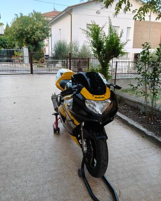 gsx 750r