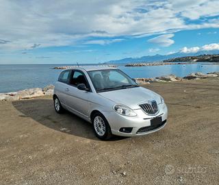 Lancia Ypsilon 1.2 benzina 69cv Diva 2012