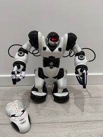Robot Robosapien WowWee con telecomando
