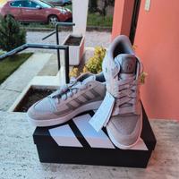 Scarpe Adidas Court Low numero 44
https