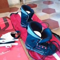 Snowboard Nitro con attacchi e scarponi
