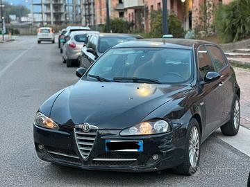 Alfa Romeo 147 1.9 JTD M-JET 16V 5 porte Exclusive