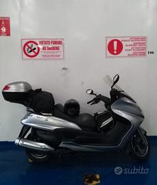 Yamaha majesty 400 anno 2005
