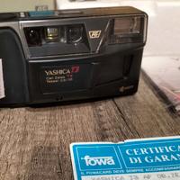 YASHICA T3 ZEISS 35mm F2.8 MACCHINA FOTOGRAFICA CO