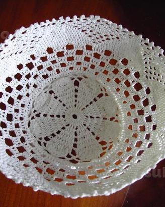 Portapane in pizzo inamidato del tardo Ottocento