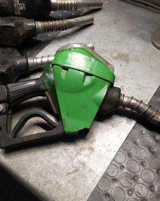 4 pistole per distributore di benzina