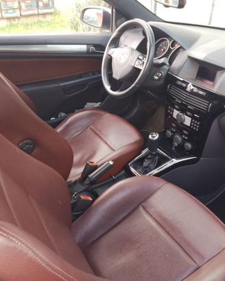 Opel Astra Cabrio - Twintop  115cv - neopatentati