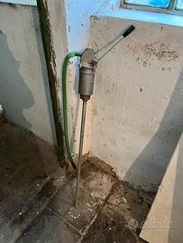 Pompa manuale