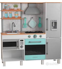Cucina per bambini in legno