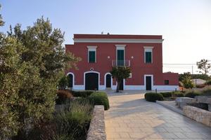 Villa con piscina 20 posti letto