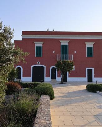 Villa con piscina 20 posti letto