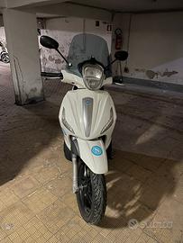 Beverly 350 sport touring