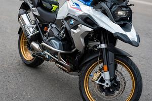 Bmw gs 1250 cerchi oro anno 19