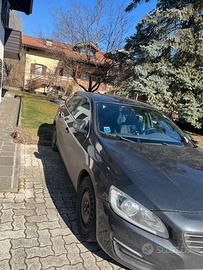 Volvo V60 station wagon 2.4 diesel