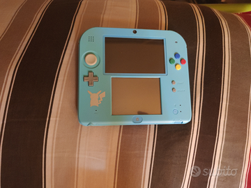 Nintendo 2DS Special Edition + Pokémon Sole
