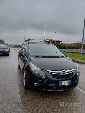 Opel zafira tourer 1.6turbo ecom