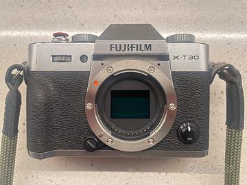 Fujifilm X-T30 II Silver – 2815 scatti - garanzia
