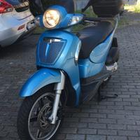 Scarabeo 200