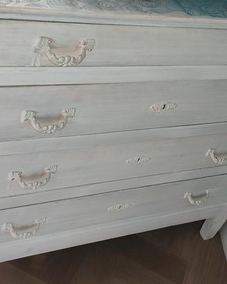 mobile shabby chic legno riverniciata 