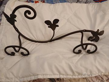 Appendiabiti in ferro da parete