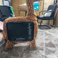 TV 24 pollici a giraffa