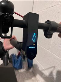 Monopattino elettrico xiaomi 4 lite come nuovo