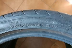 255/35/R19/ 96Y  goodyear 90%
