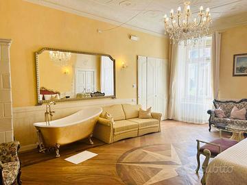 Divano letto matrimoniale