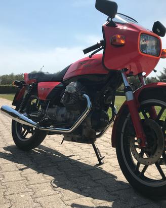 Moto Guzzi v35 Imola
