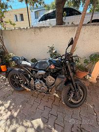 Honda cb 1000r