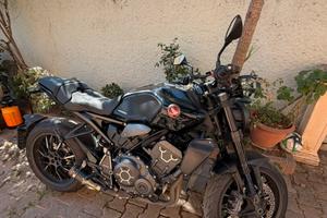 Honda cb 1000r