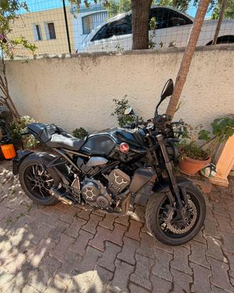Honda cb 1000r