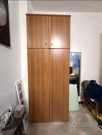 Armadio in legno