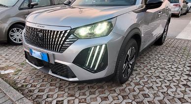 PEUGEOT 2008 PureTech 100 S&S Allure