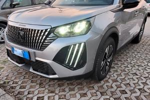PEUGEOT 2008 PureTech 100 S&S Allure