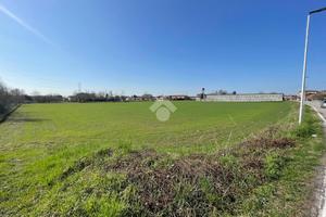 TER. RESIDENZIALE A MADONE