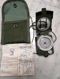 Bussola da campeggio
